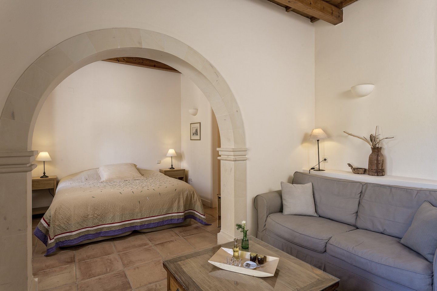 hydra-room-kapsaliana-village-crete-luxury-hotel01