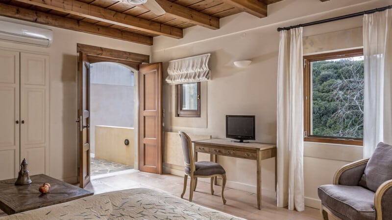 kentavros-room-kapsaliana-village-crete-luxury-hotel03