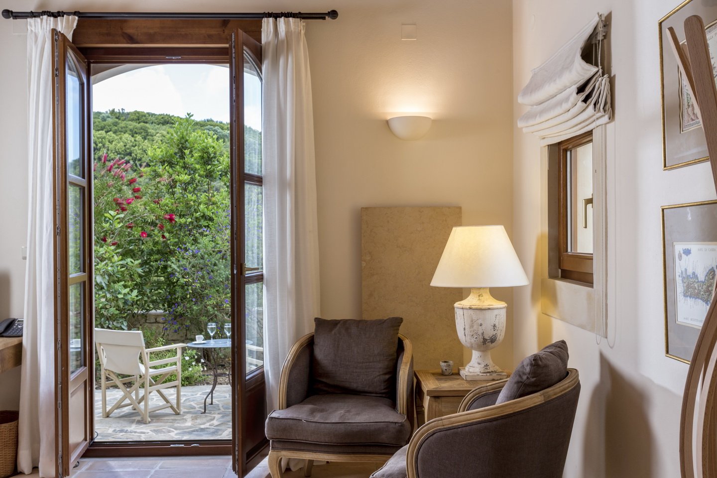 libra-room-kapsaliana-village-crete-luxury-hotel02