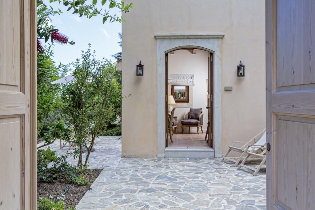 libra-room-kapsaliana-village-crete-luxury-hotel04