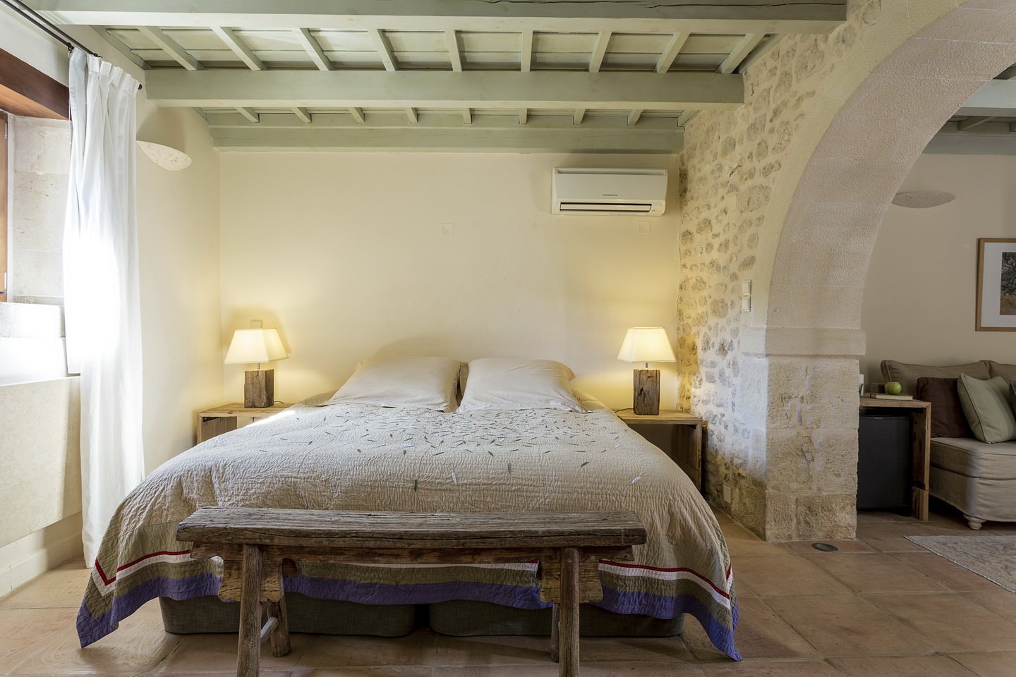 perseus-room-kapsaliana-village-crete-luxury-hotel02