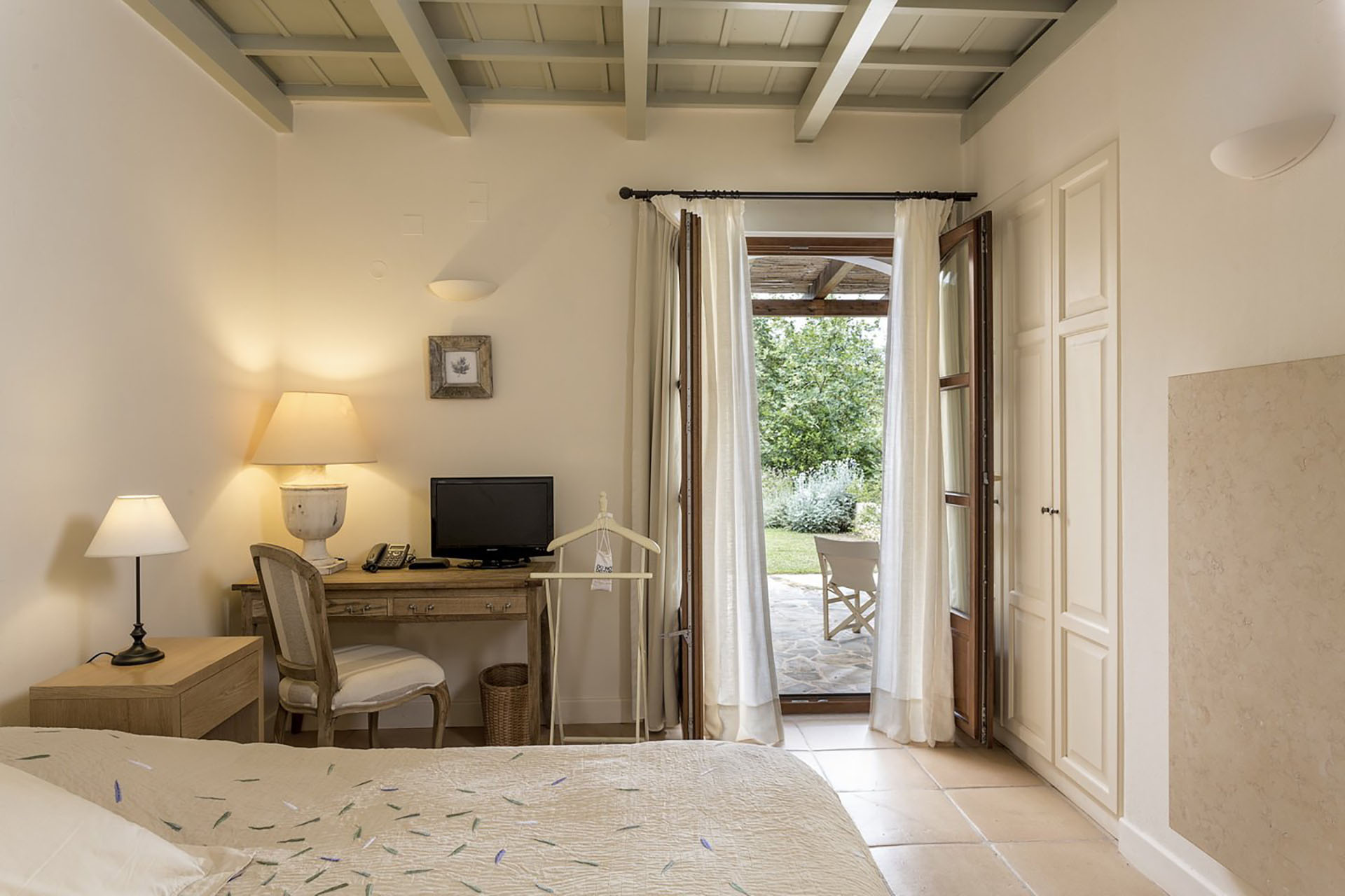 pleiades-room-kapsaliana-village-crete-luxury-hotel011